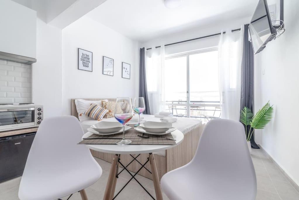 New Studio In The Heart Of City Center Héraklion Extérieur photo